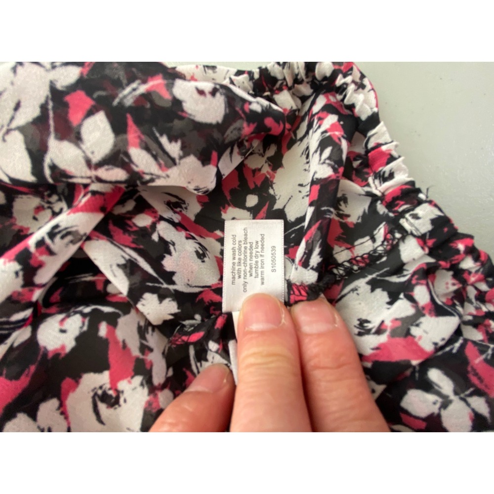 Lane Bryant Floral Dolman Sleeve Bubble Hem Blouse Pink Black Mixed Print 14/16 - Picture 9 of 9